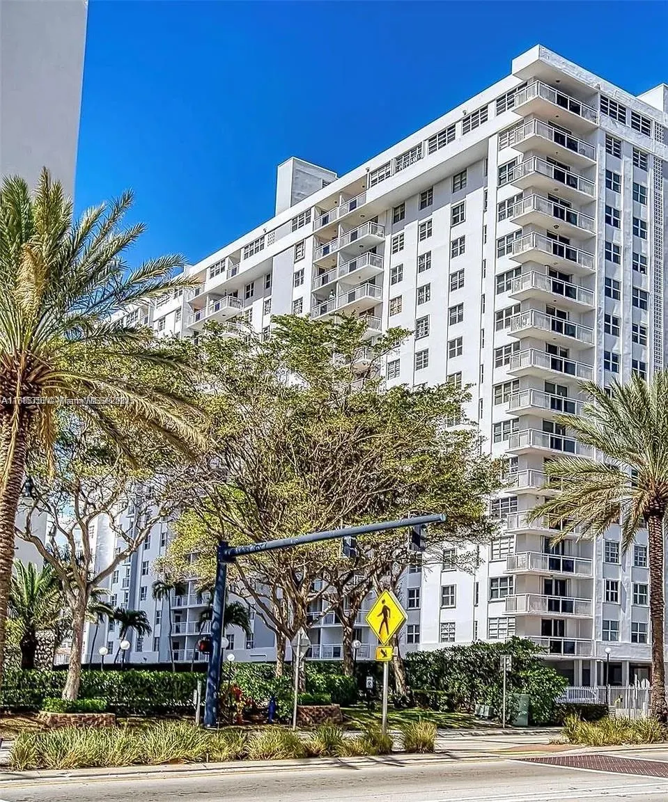 1849 S Ocean Dr, #409