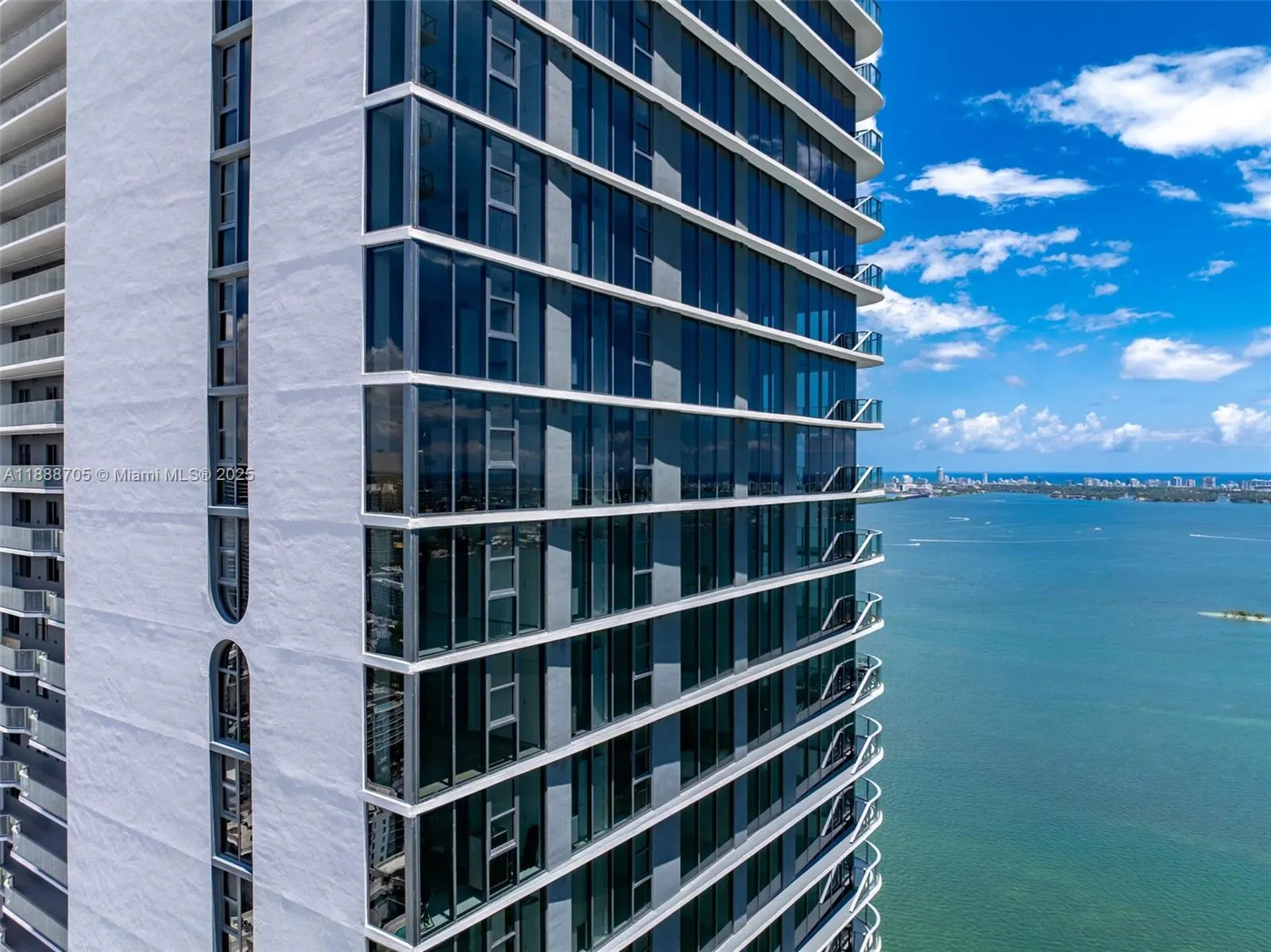 700 NE 24, #4107