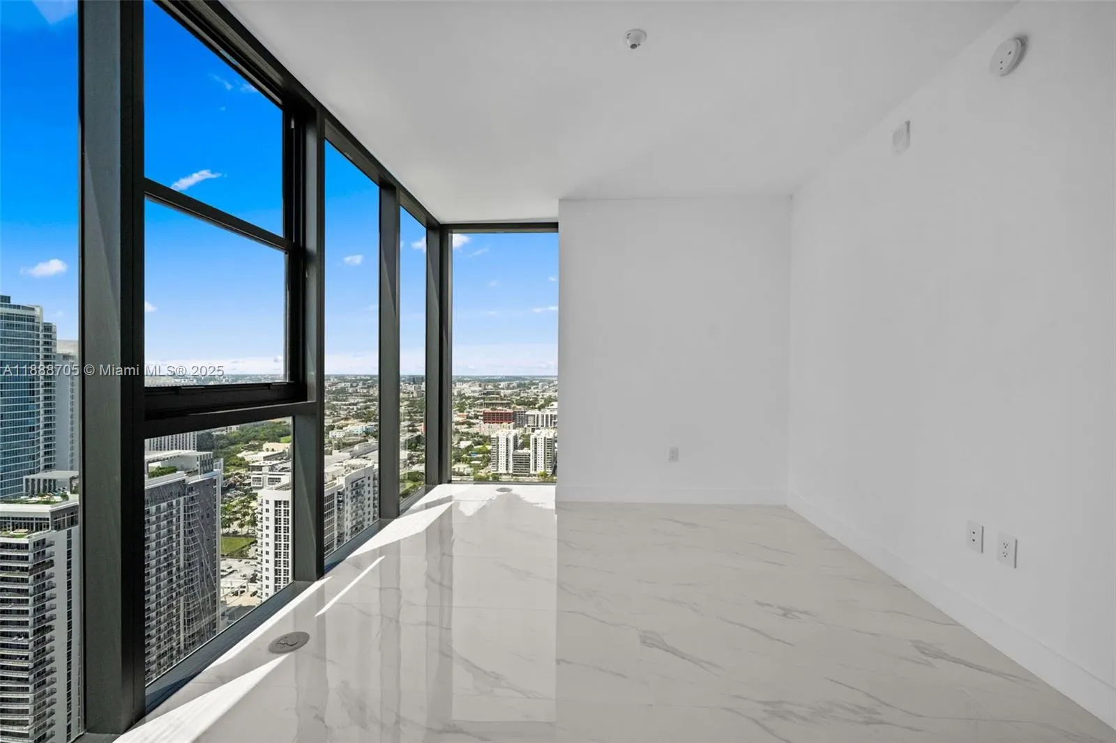 700 NE 24, #4107