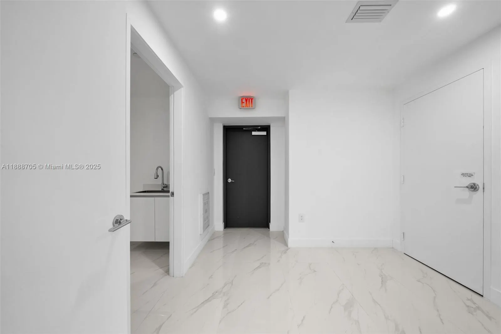 700 NE 24, #4107