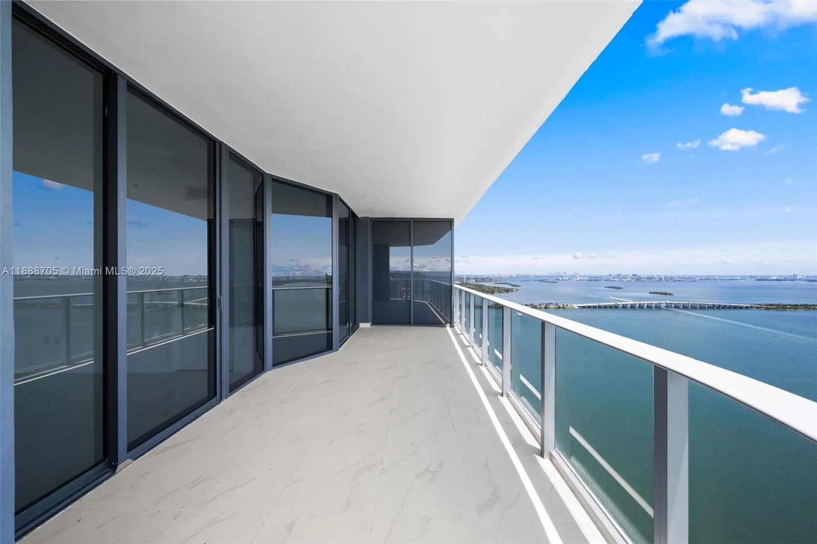 700 NE 24, #4107