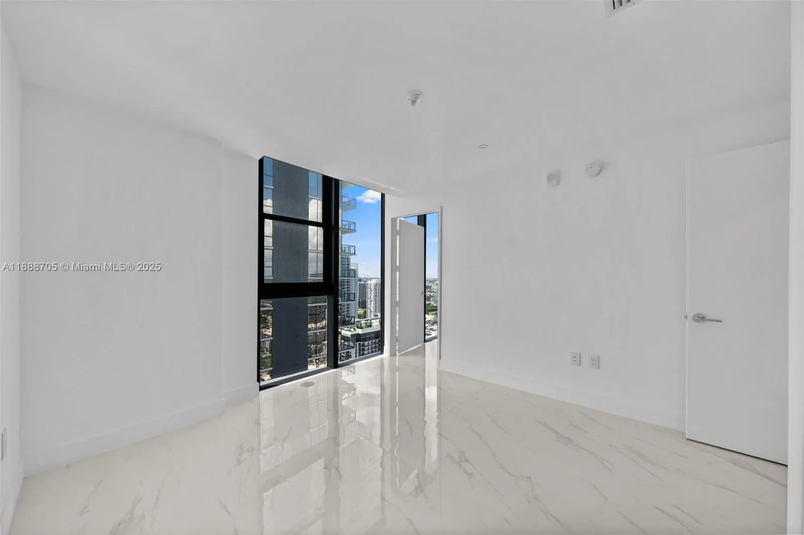 700 NE 24, #4107