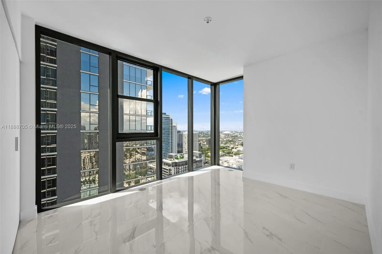 700 NE 24, #4107