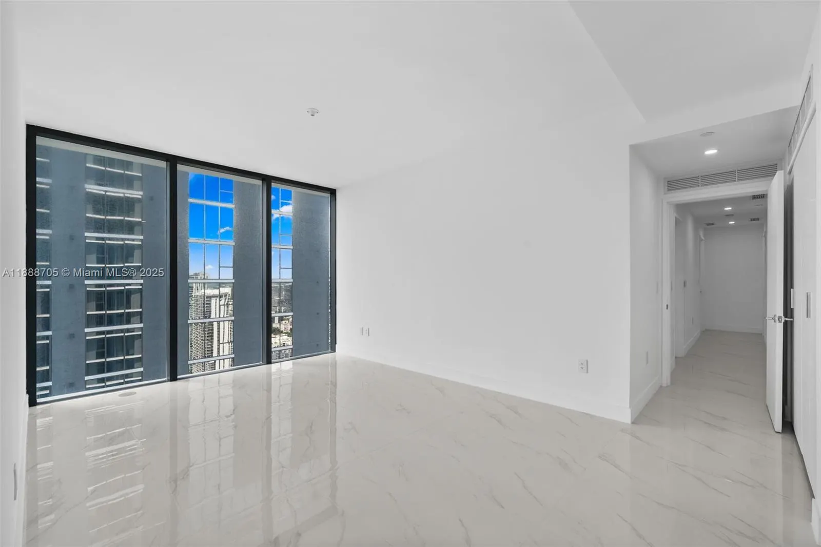 700 NE 24, #4107