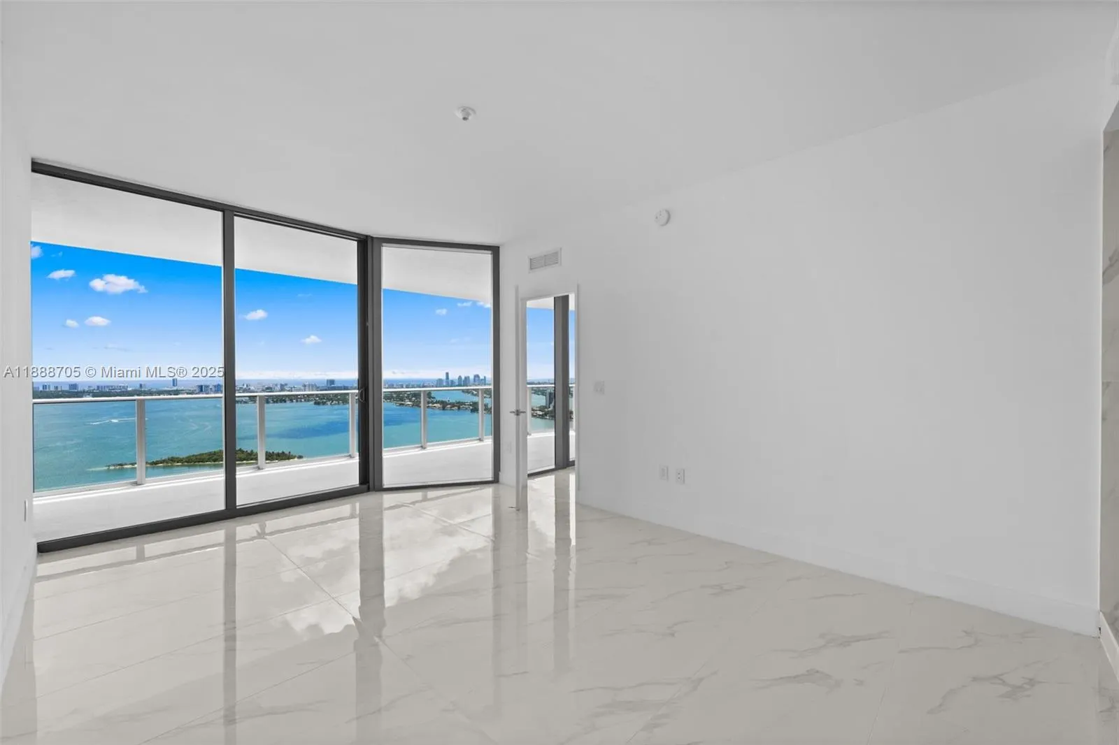700 NE 24, #4107
