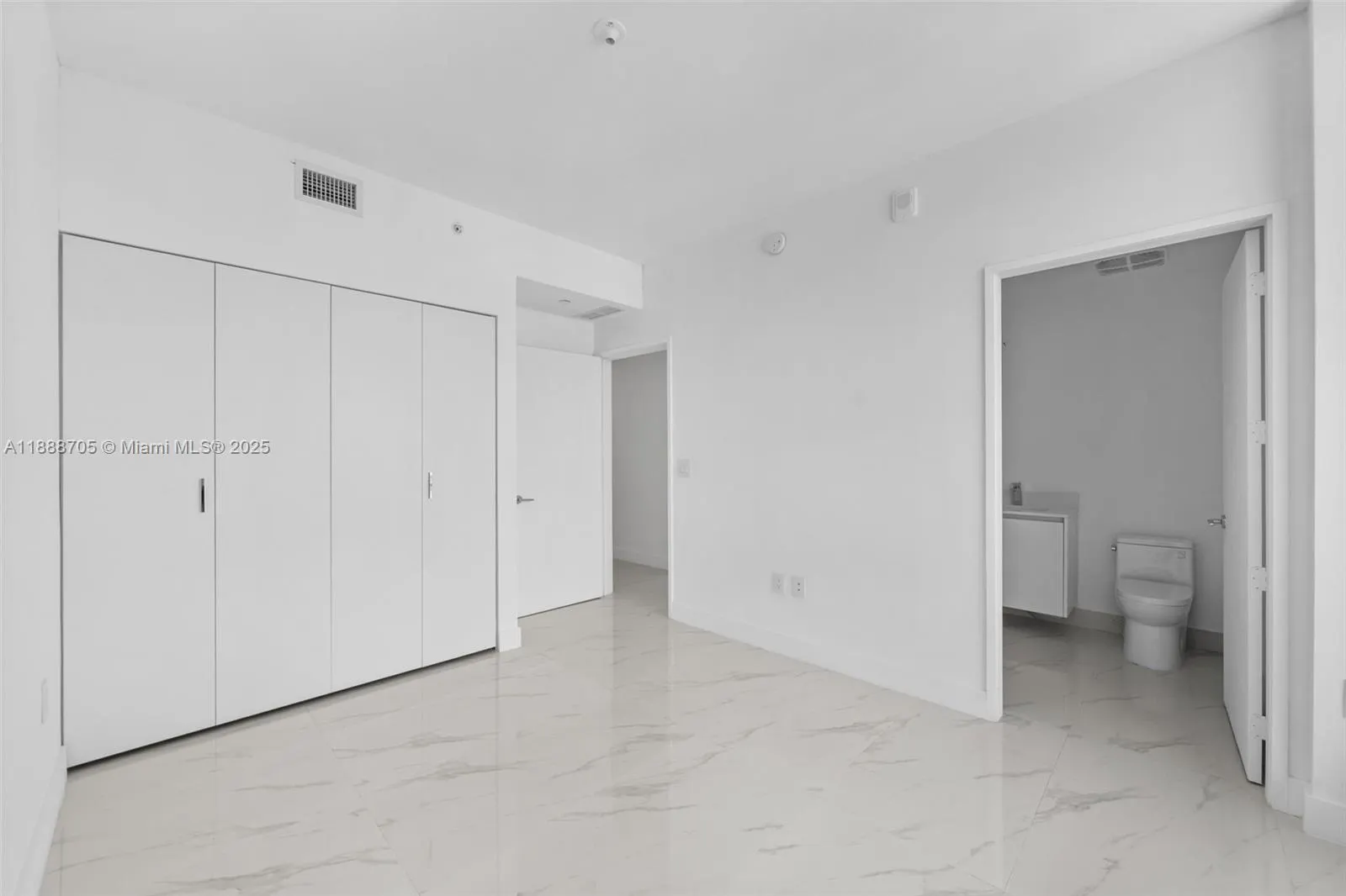 700 NE 24, #4107