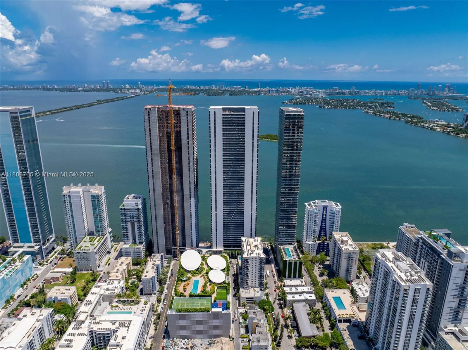 700 NE 24, #4107
