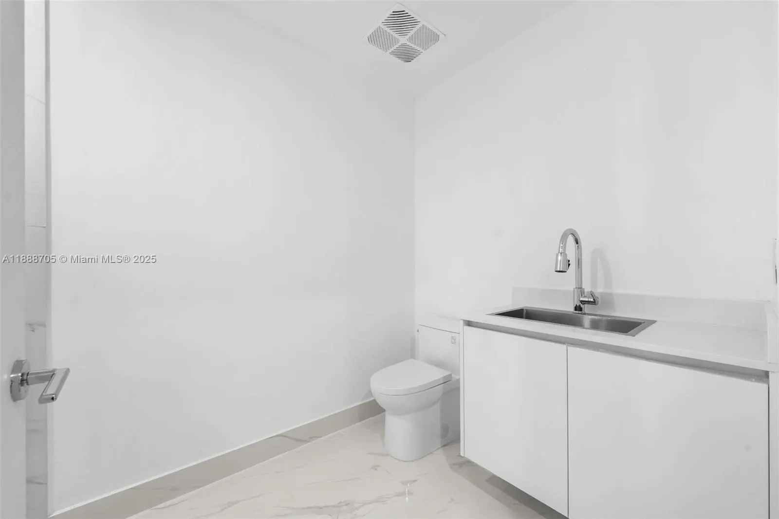 700 NE 24, #4107