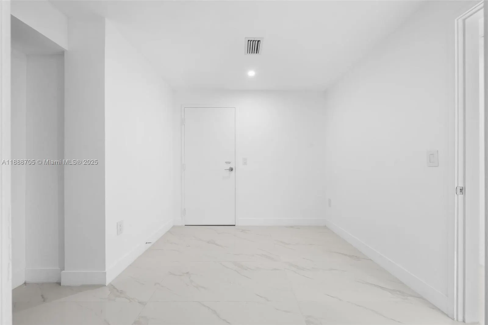 700 NE 24, #4107