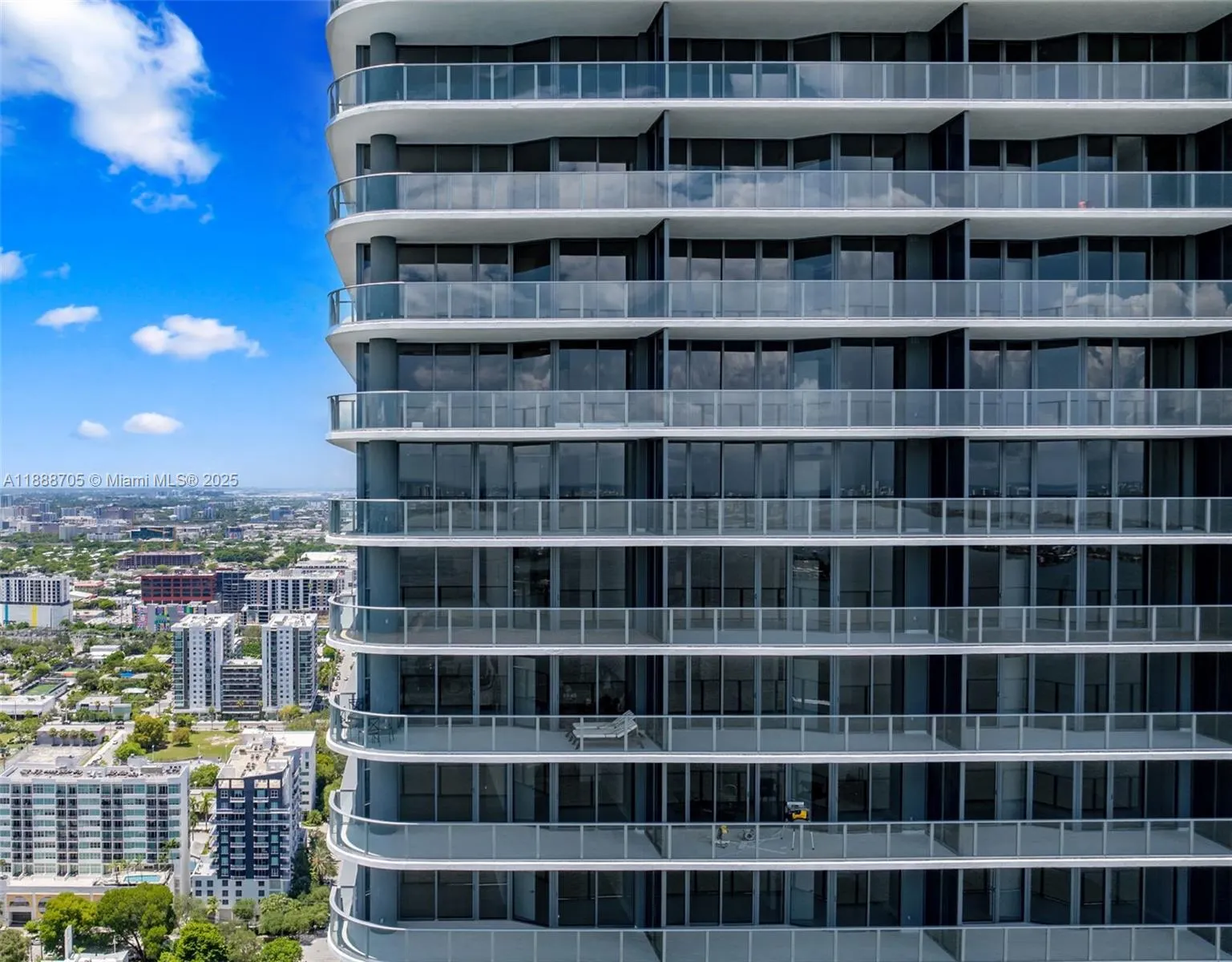 700 NE 24, #4107