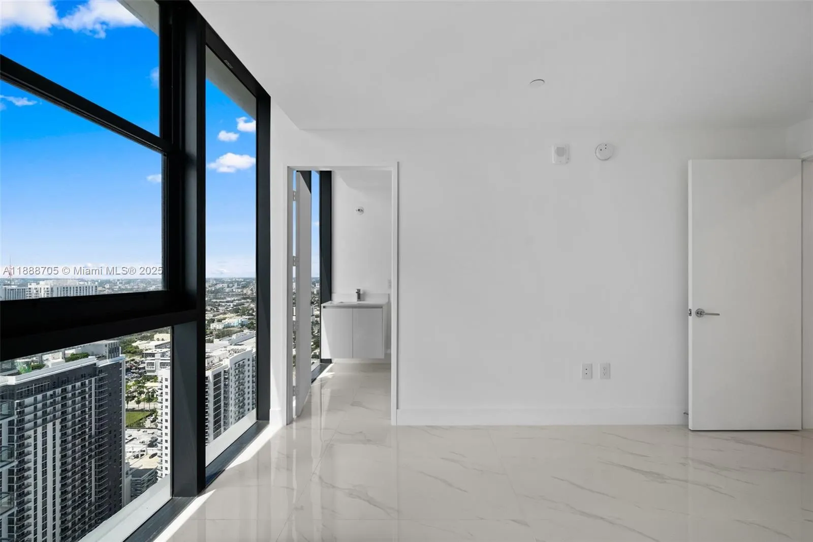 700 NE 24, #4107