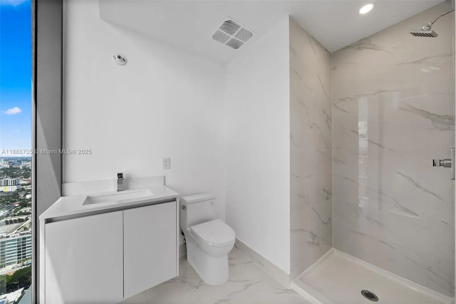 700 NE 24, #4107