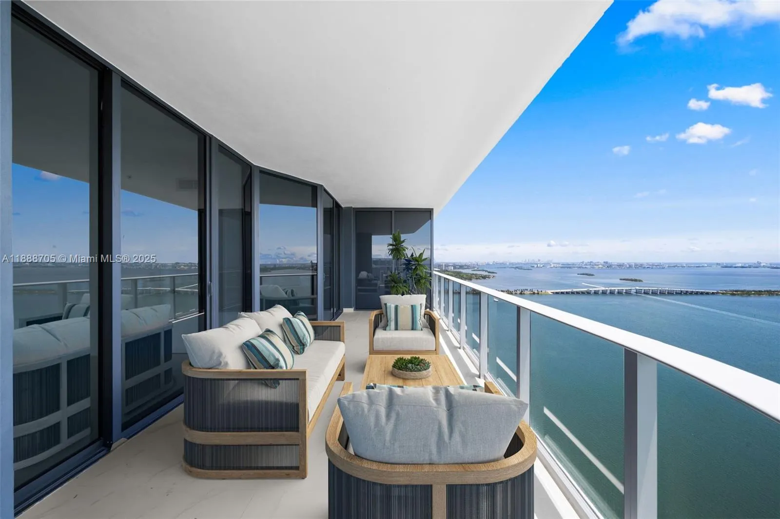 700 NE 24, #4107