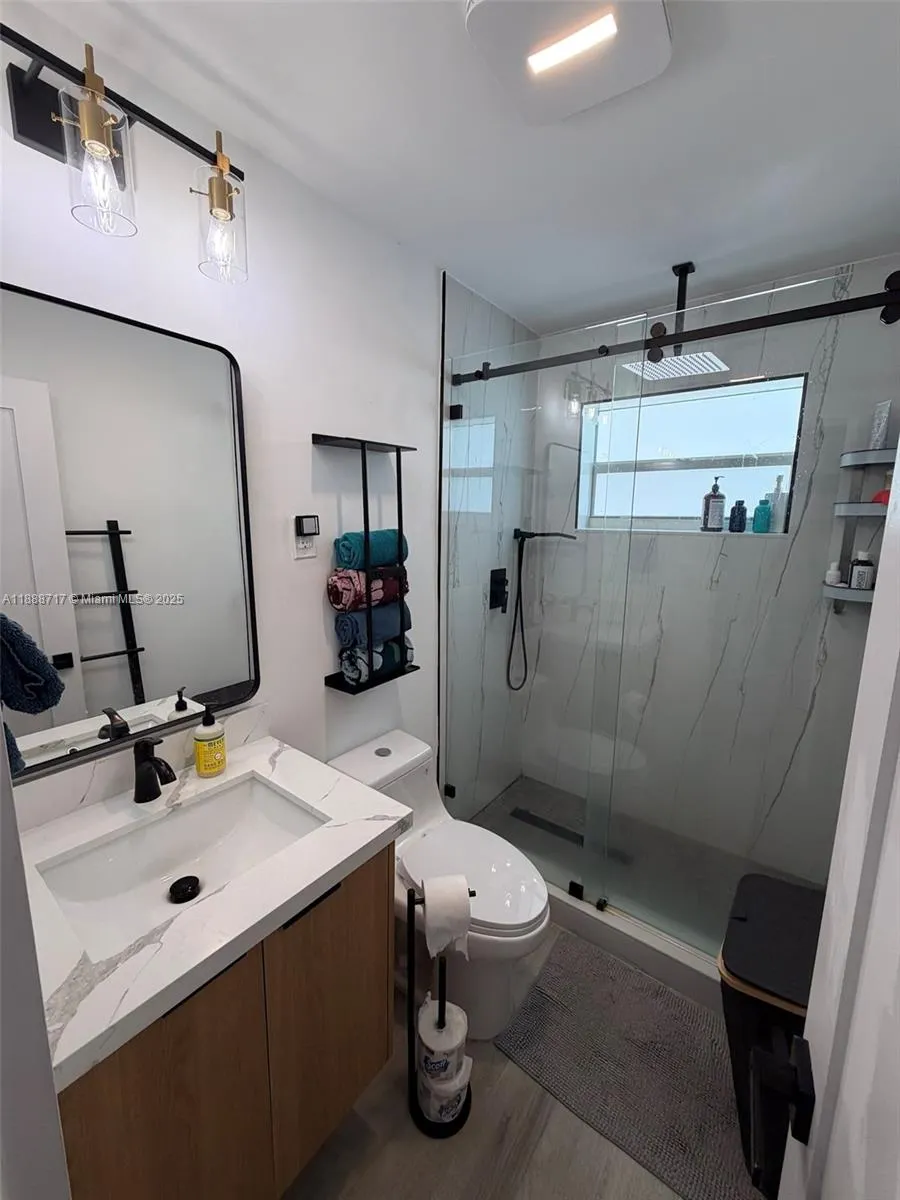 310 NE 12th Ave