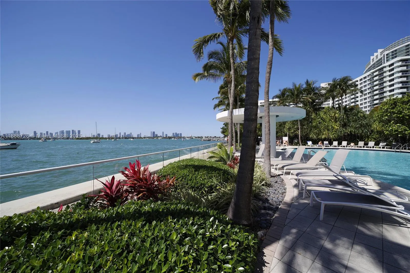 1330 West Ave, #1503