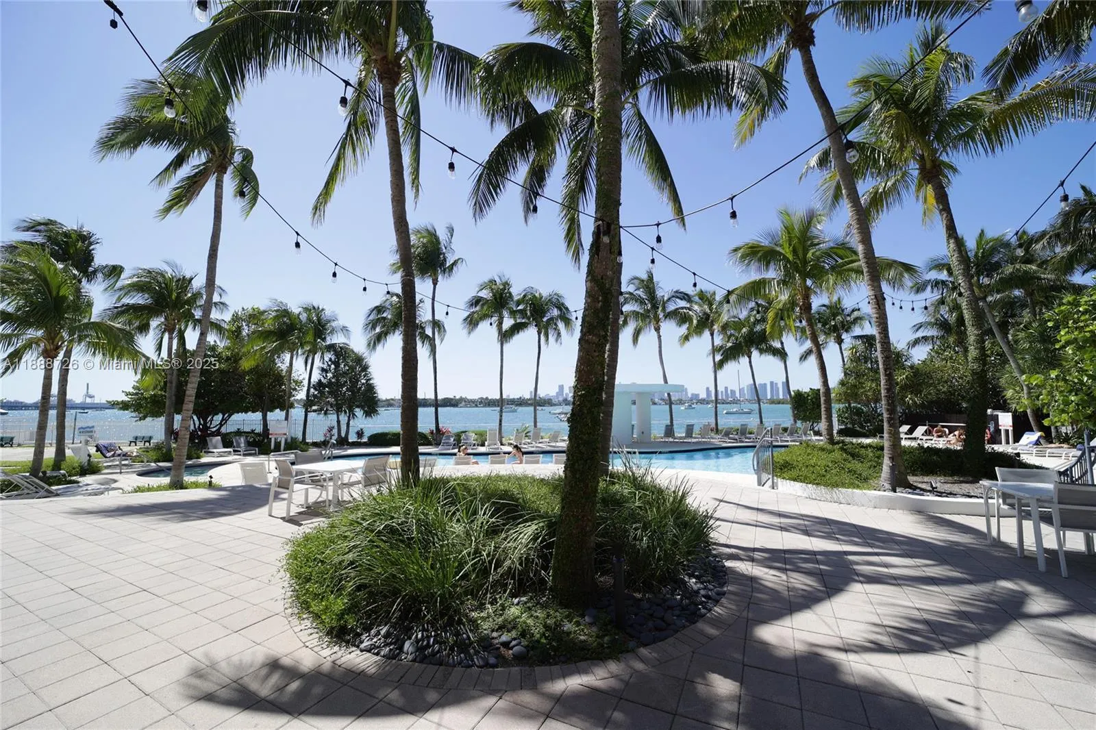 1330 West Ave, #1503