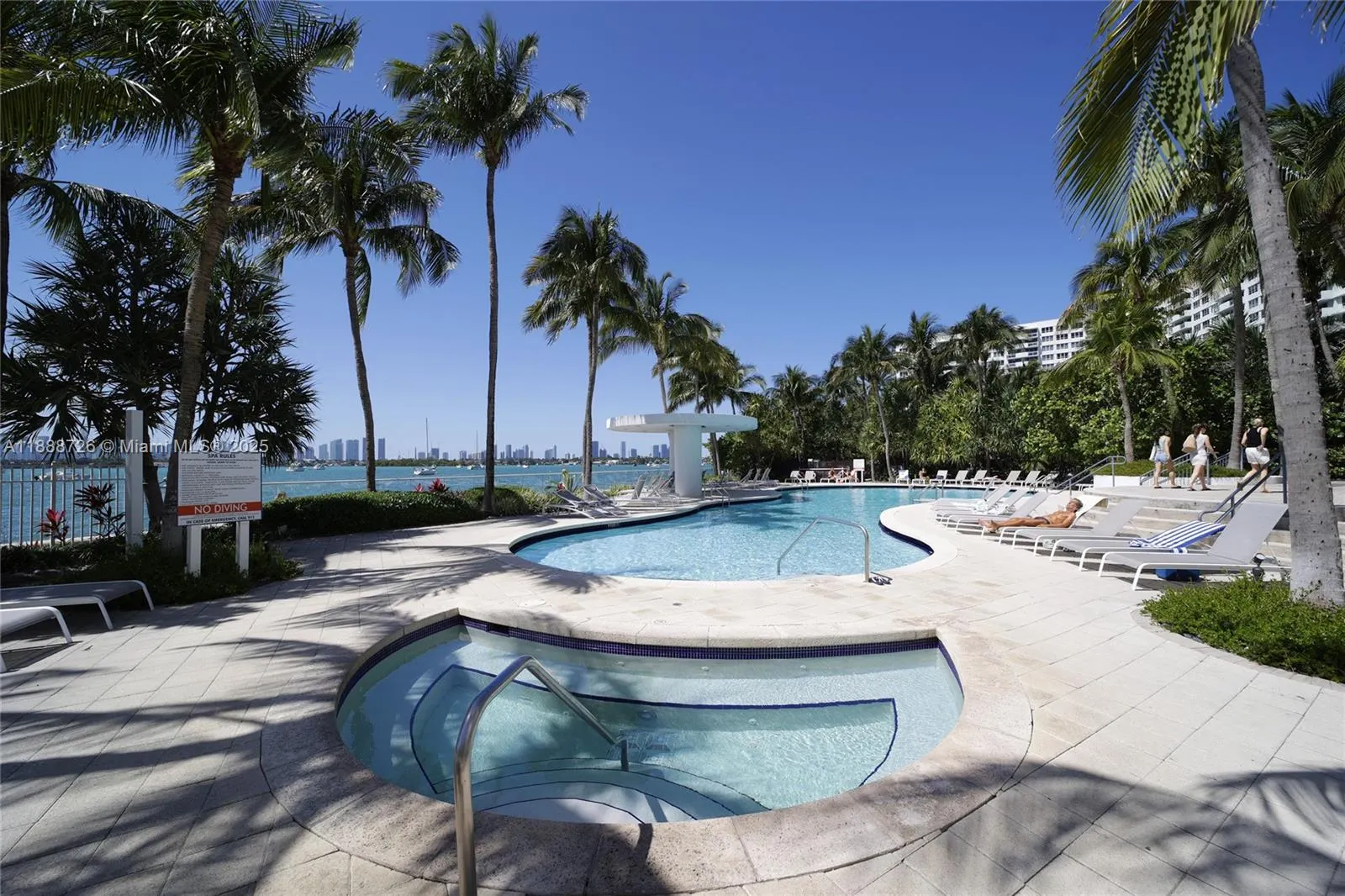 1330 West Ave, #1503