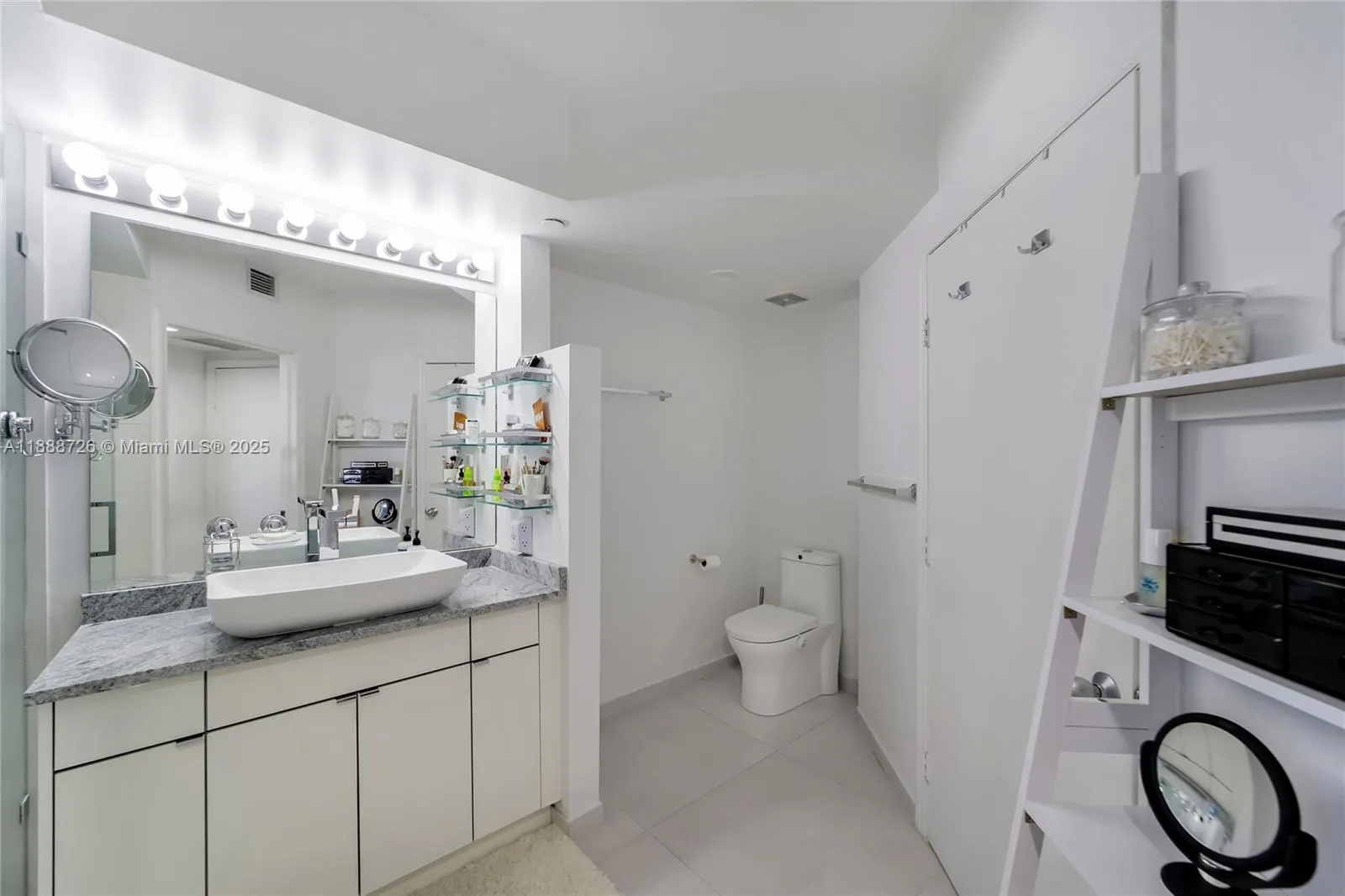 1330 West Ave, #1503
