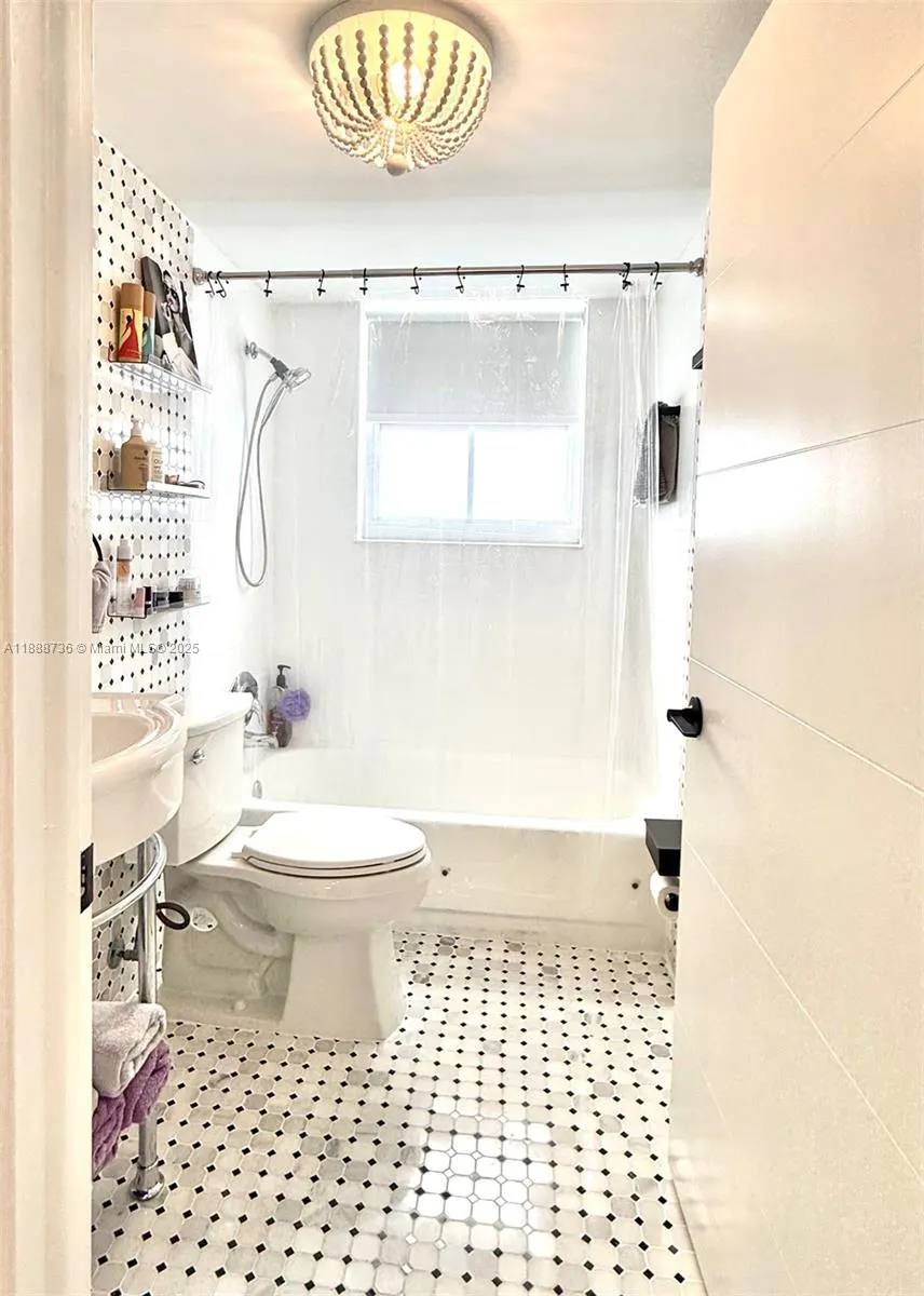 199 SW 12th Ave, #404A