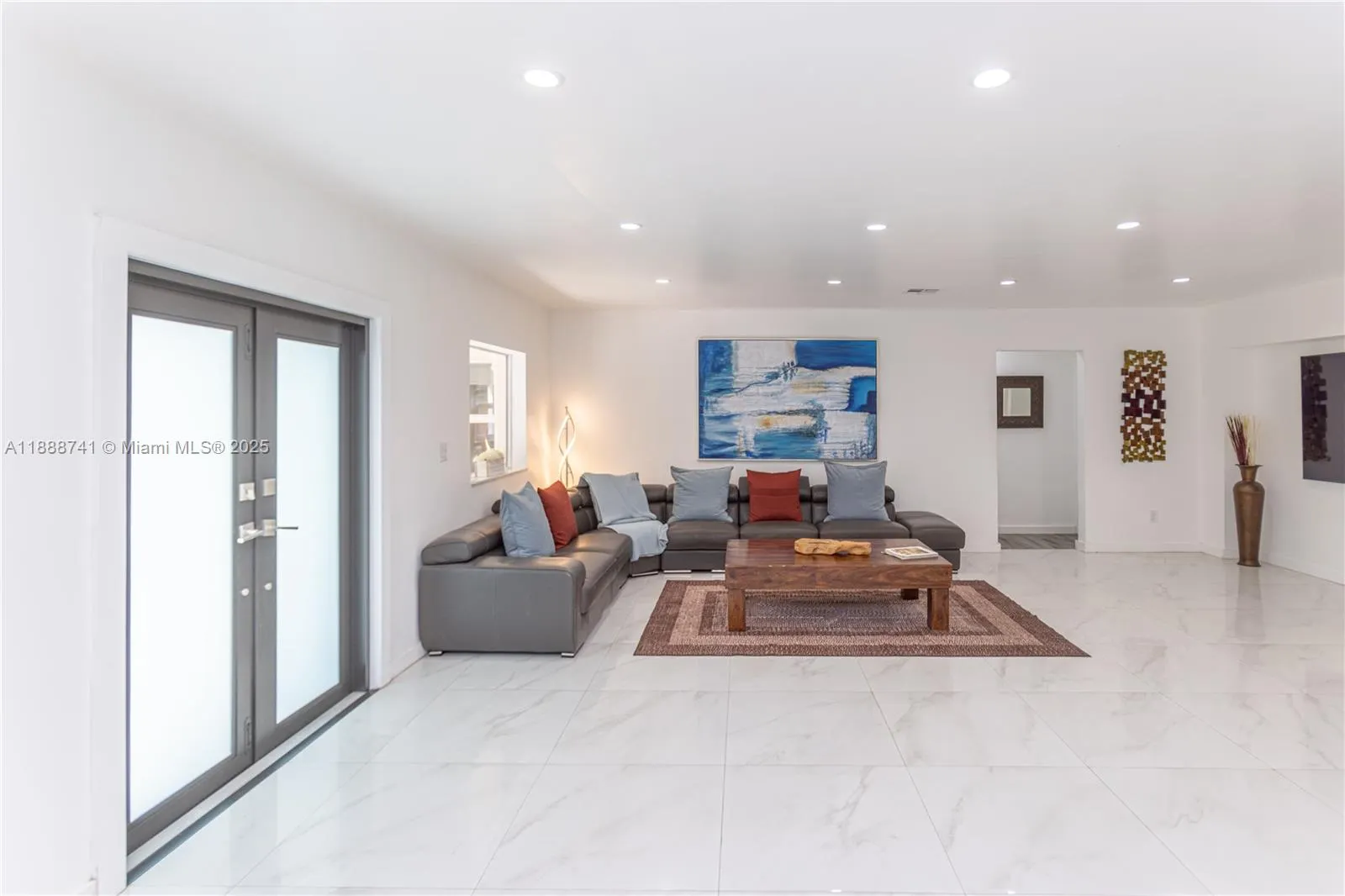507 Hunting Lodge Dr