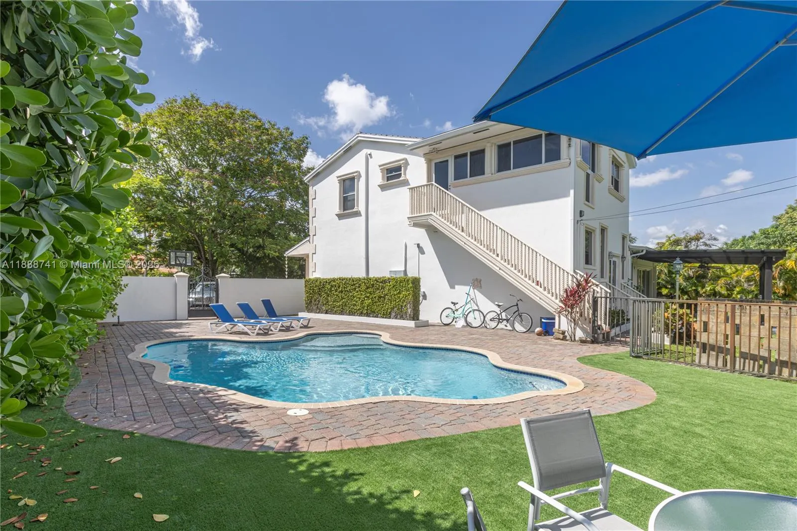 507 Hunting Lodge Dr