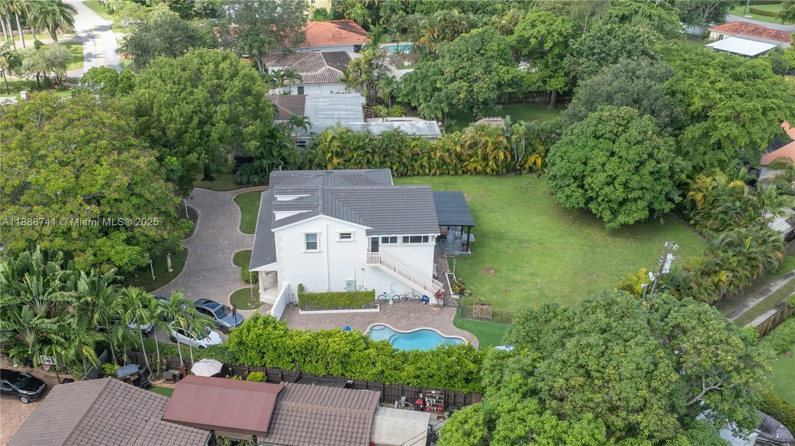 507 Hunting Lodge Dr