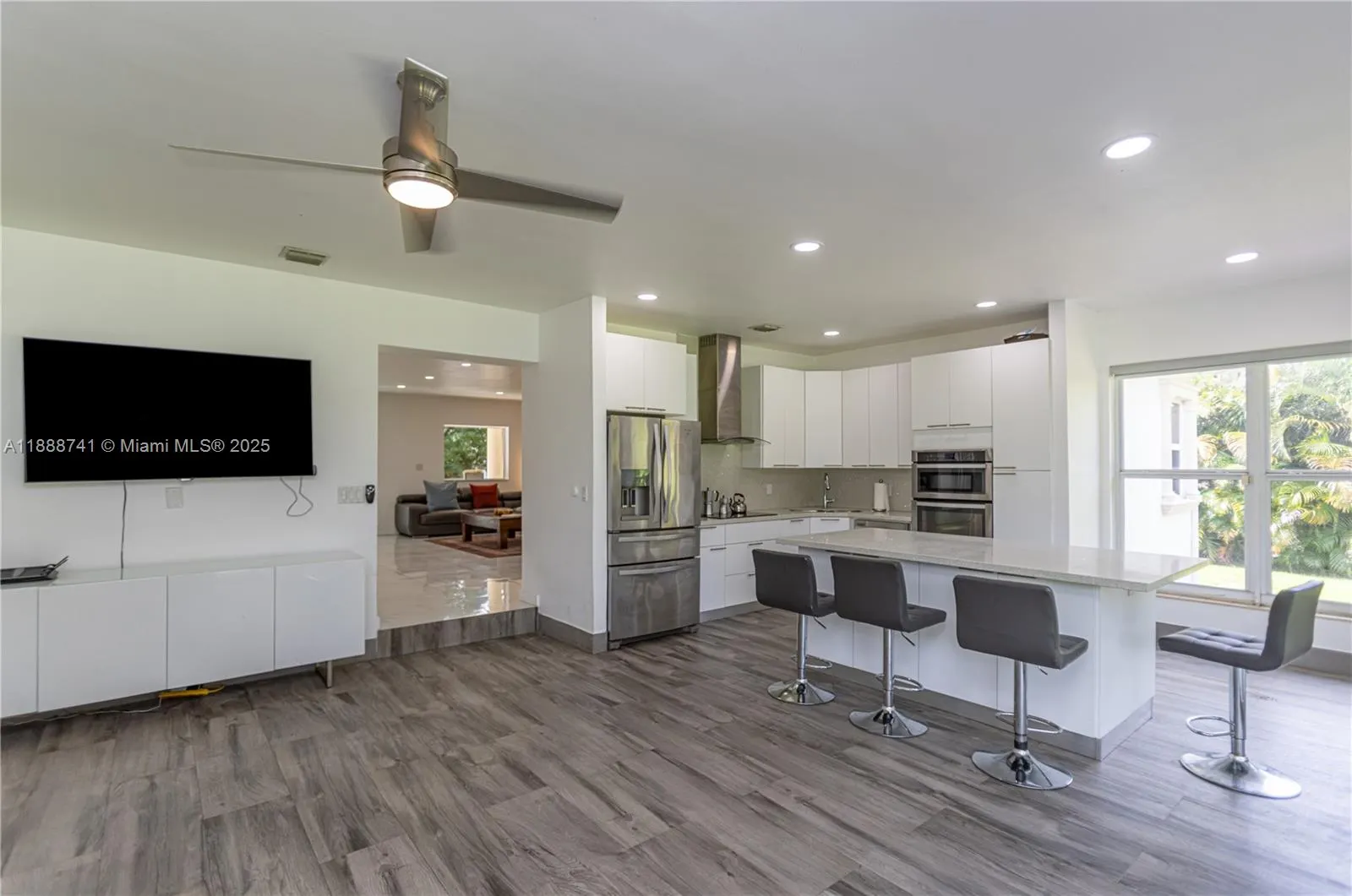 507 Hunting Lodge Dr
