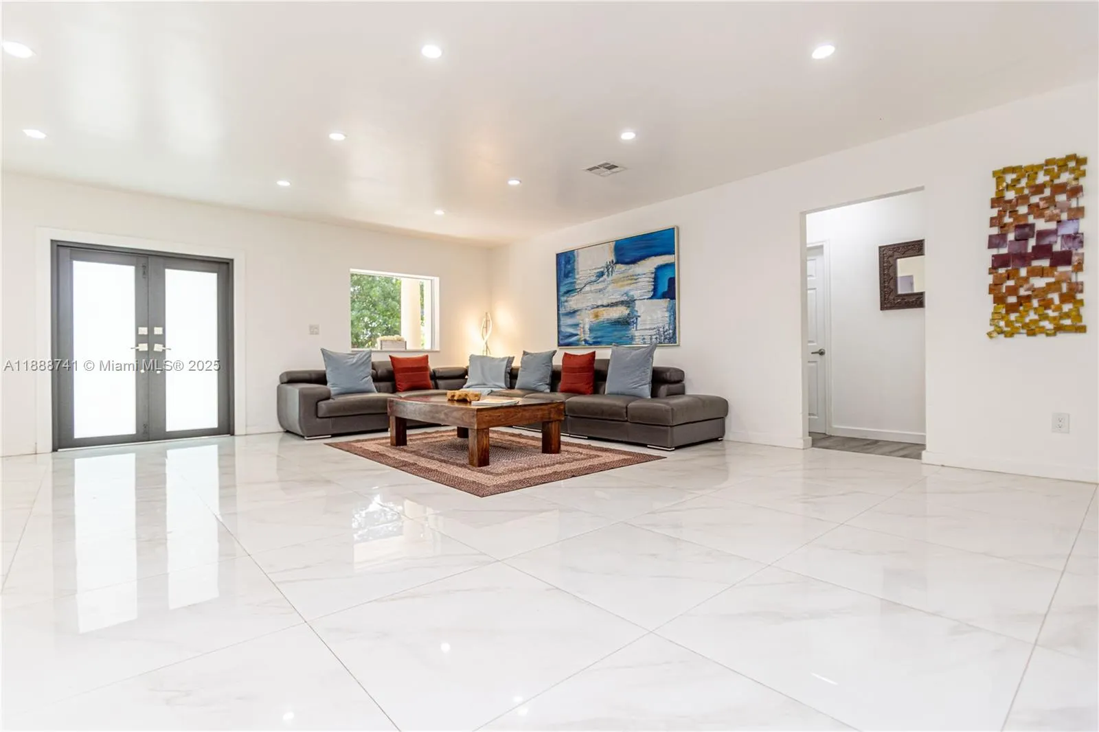507 Hunting Lodge Dr