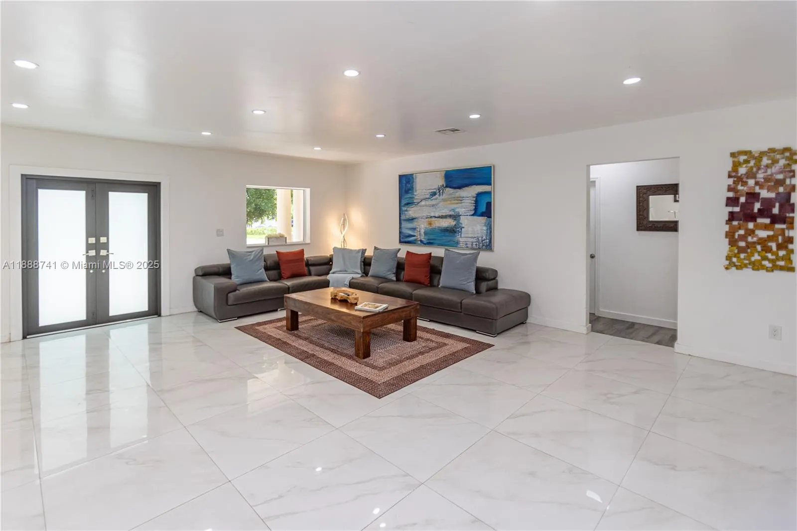 507 Hunting Lodge Dr