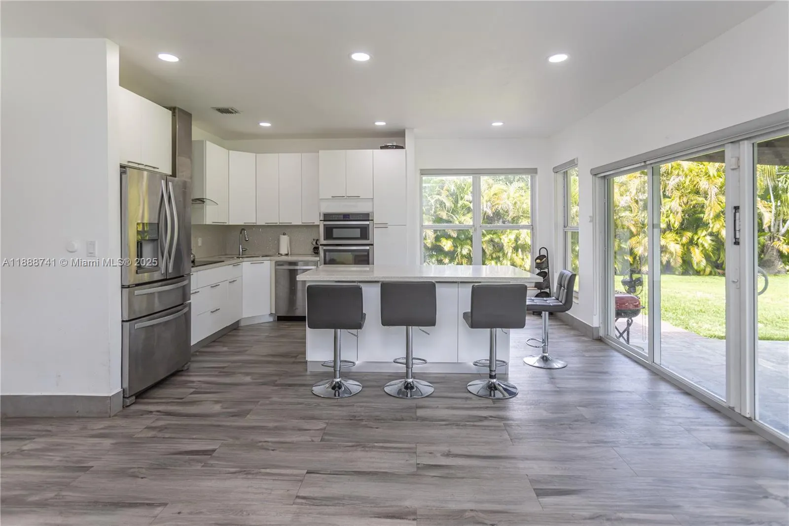 507 Hunting Lodge Dr