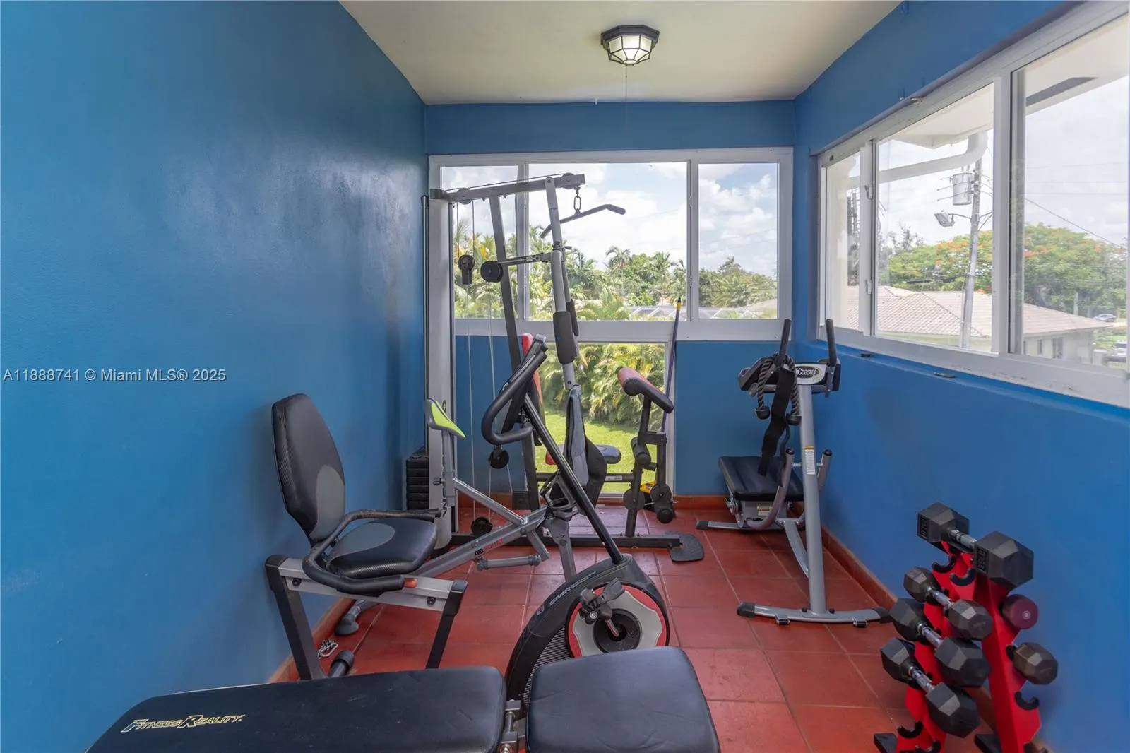 507 Hunting Lodge Dr