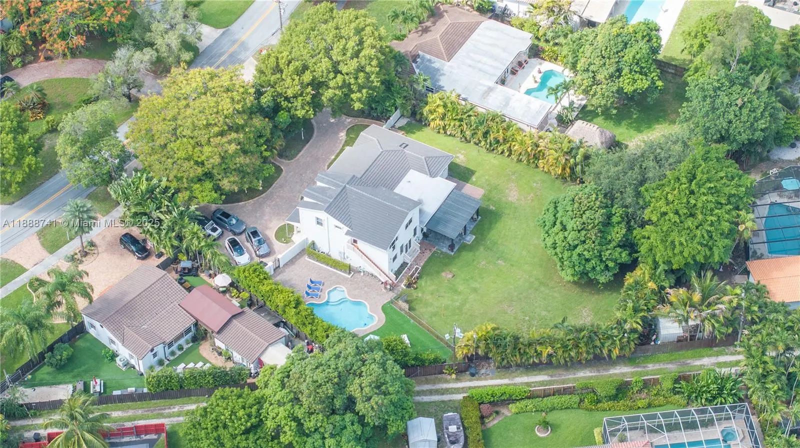 507 Hunting Lodge Dr