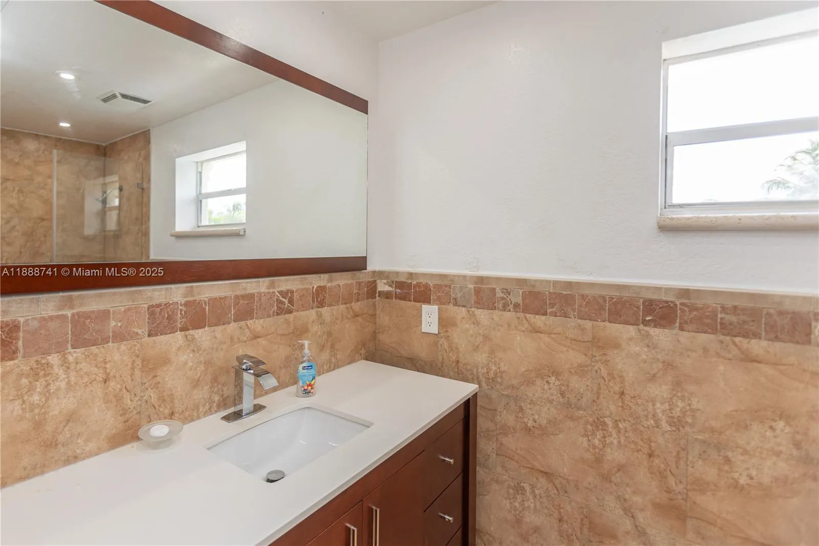 507 Hunting Lodge Dr