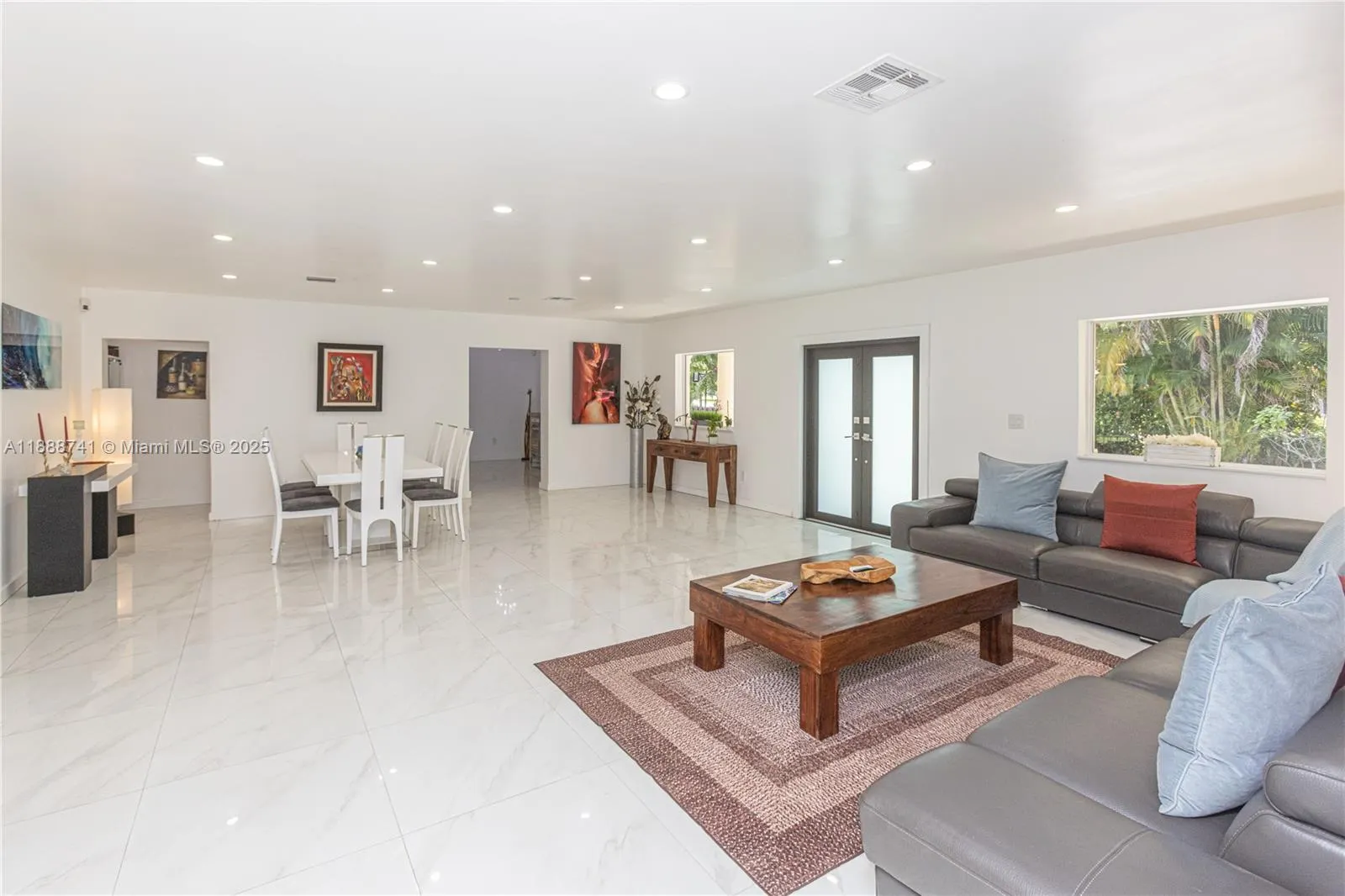507 Hunting Lodge Dr