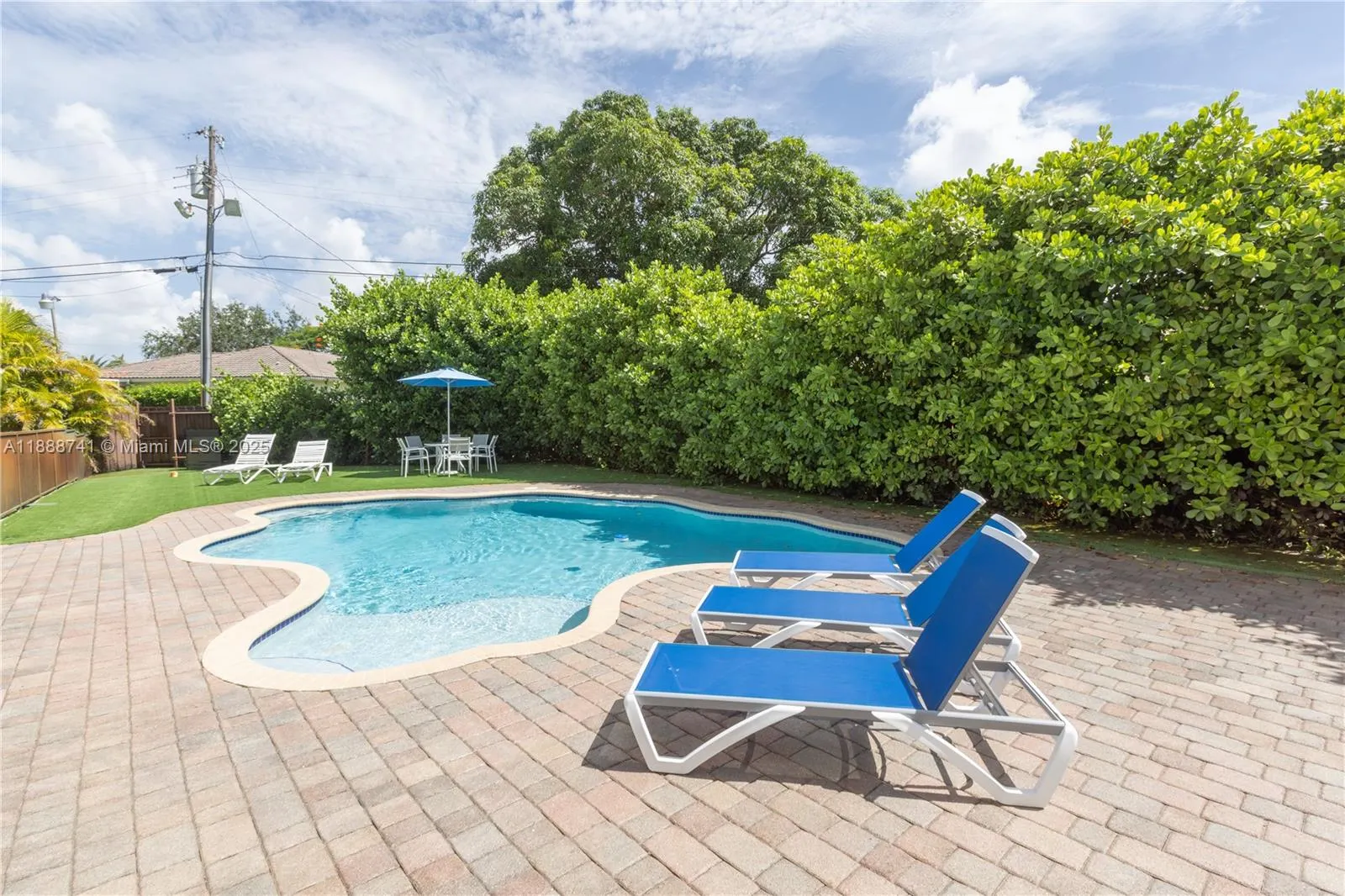 507 Hunting Lodge Dr