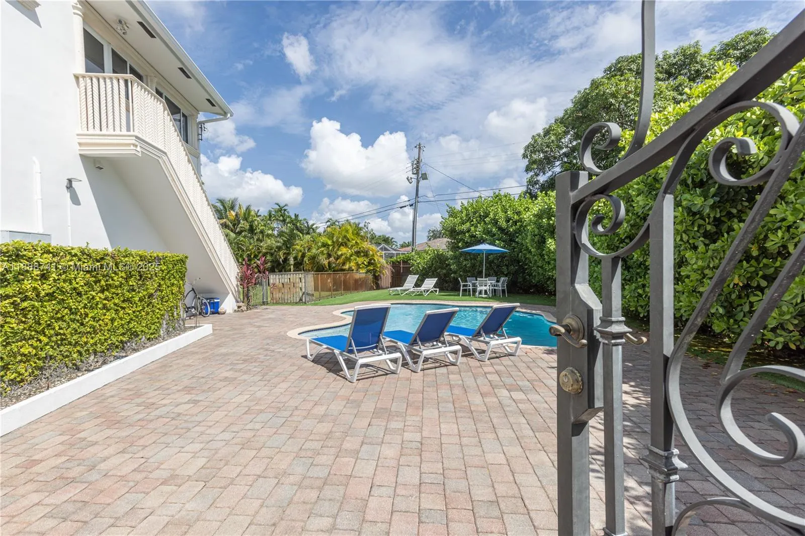 507 Hunting Lodge Dr