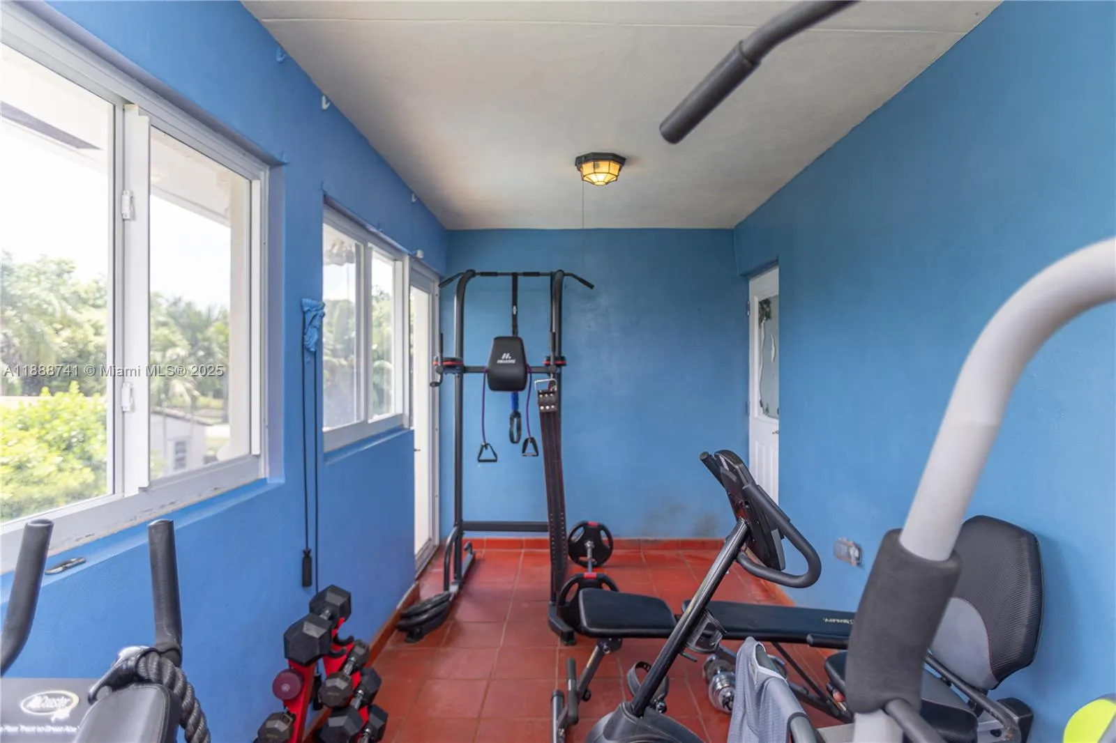 507 Hunting Lodge Dr