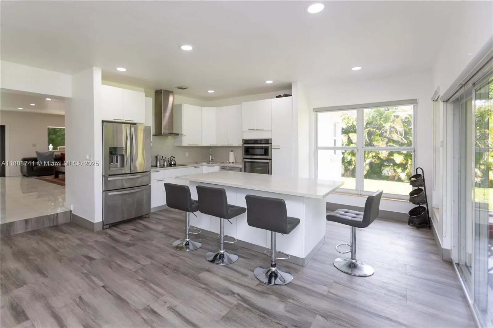 507 Hunting Lodge Dr