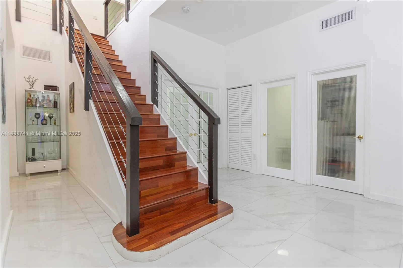 507 Hunting Lodge Dr