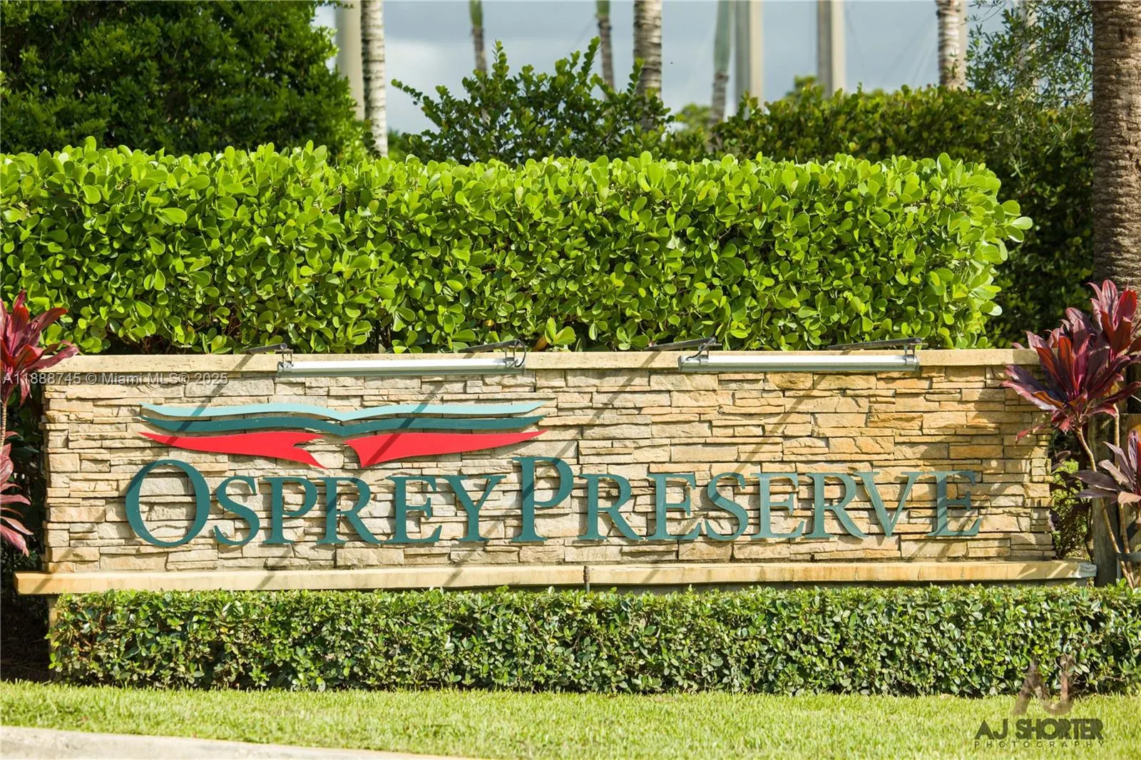 6463 Osprey Landing St