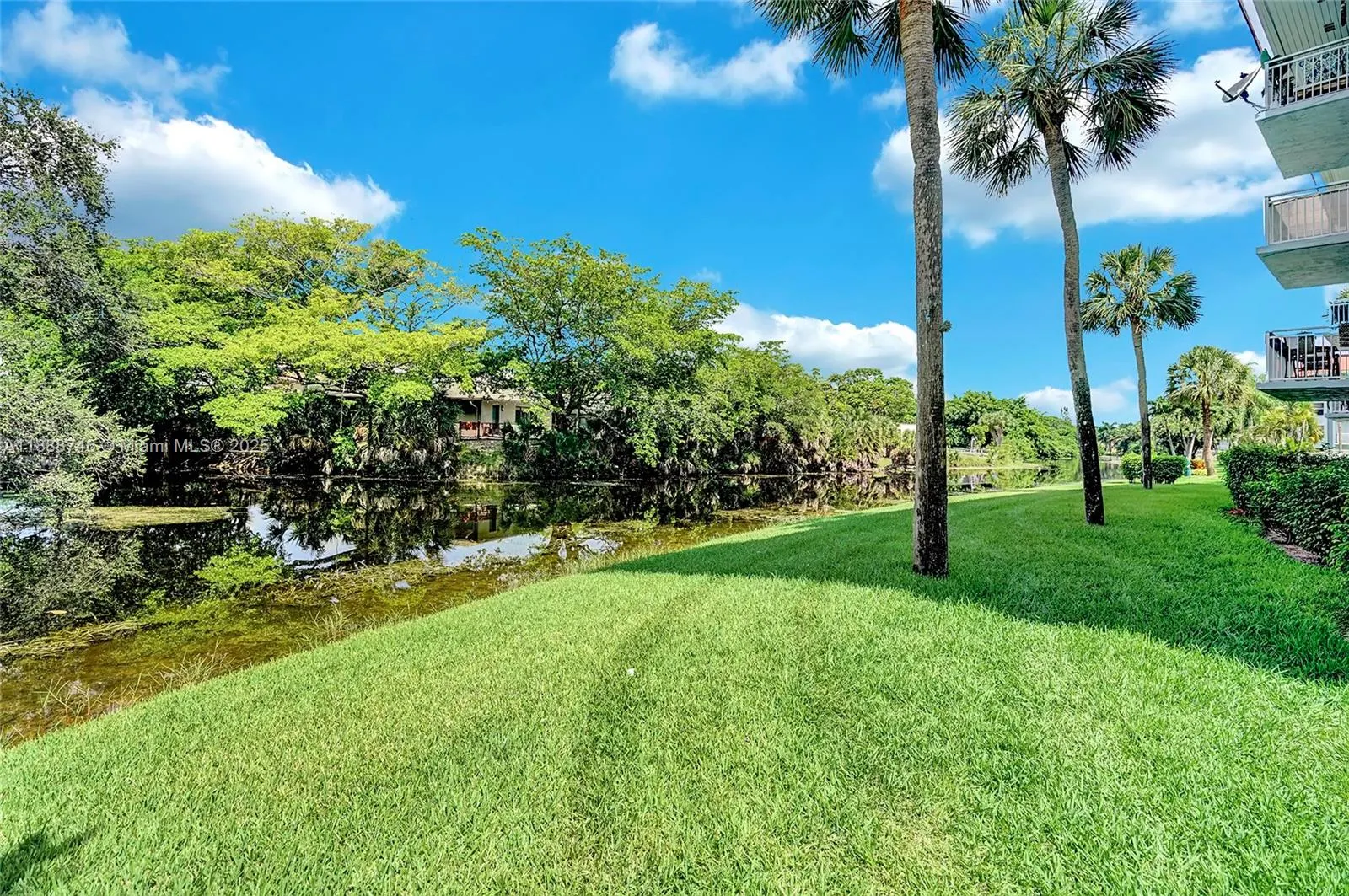 505 S Pine Island Rd, #B307