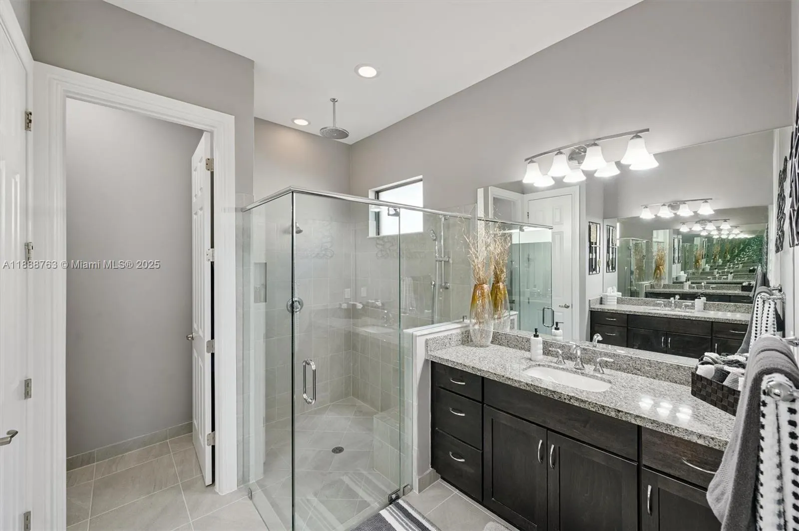 12065 N Kalmar Cir