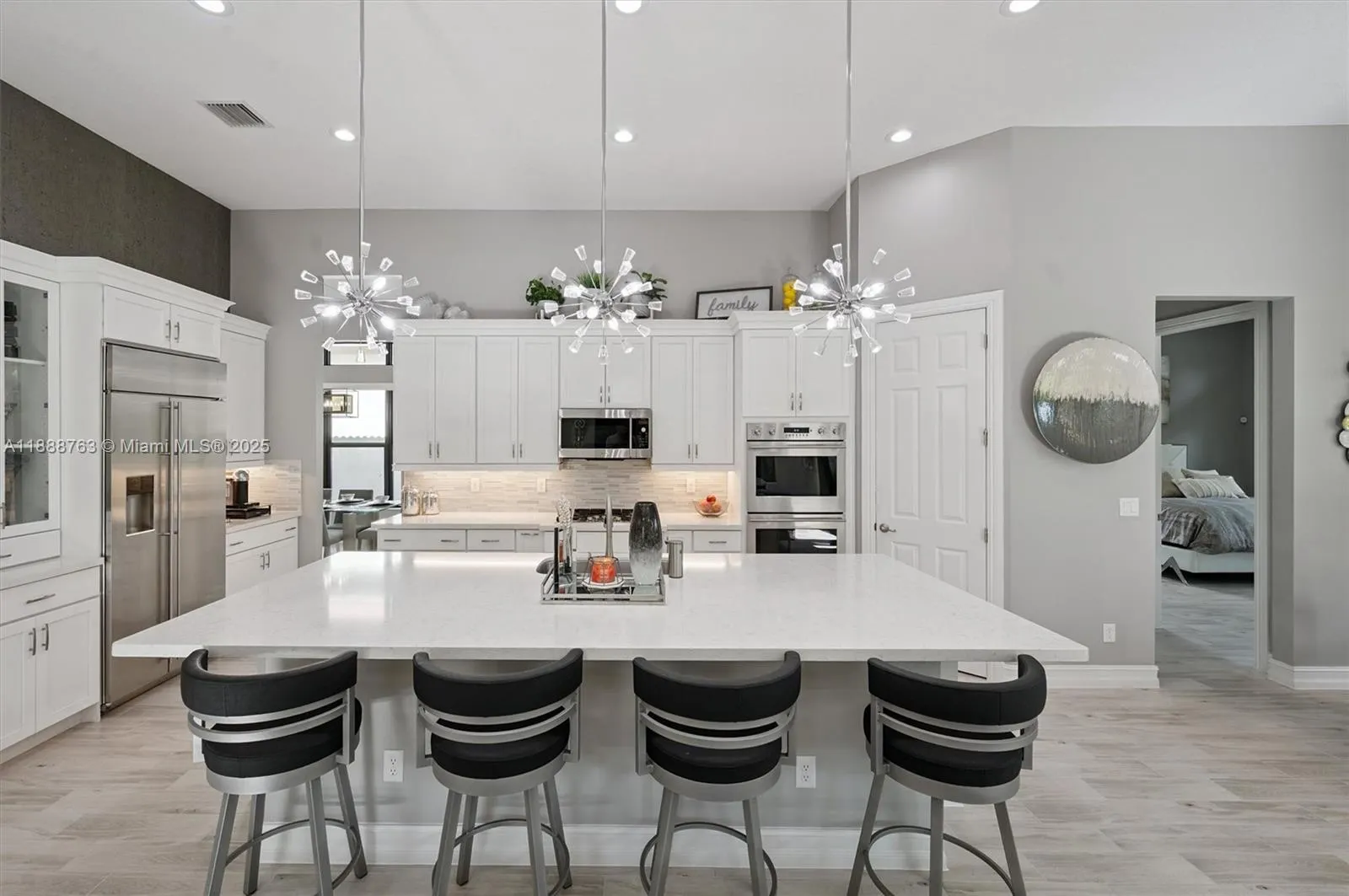12065 N Kalmar Cir