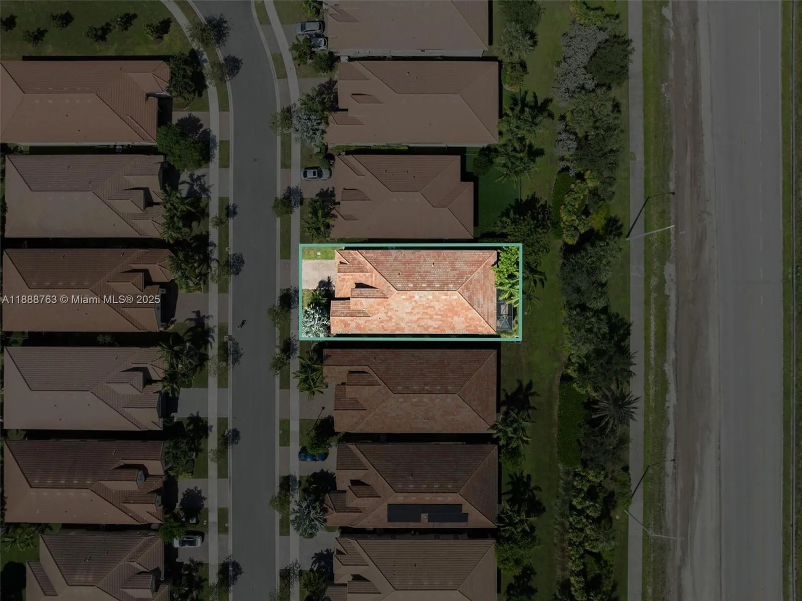 12065 N Kalmar Cir