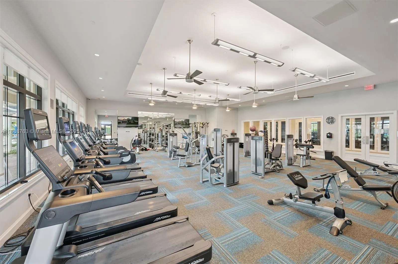 12065 N Kalmar Cir