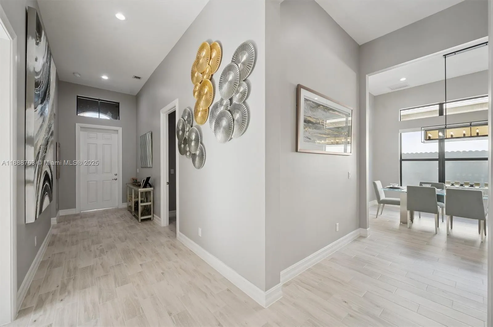 12065 N Kalmar Cir