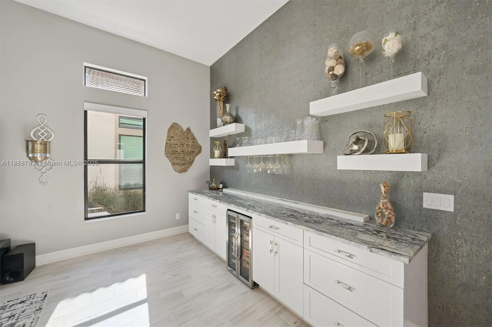 12065 N Kalmar Cir