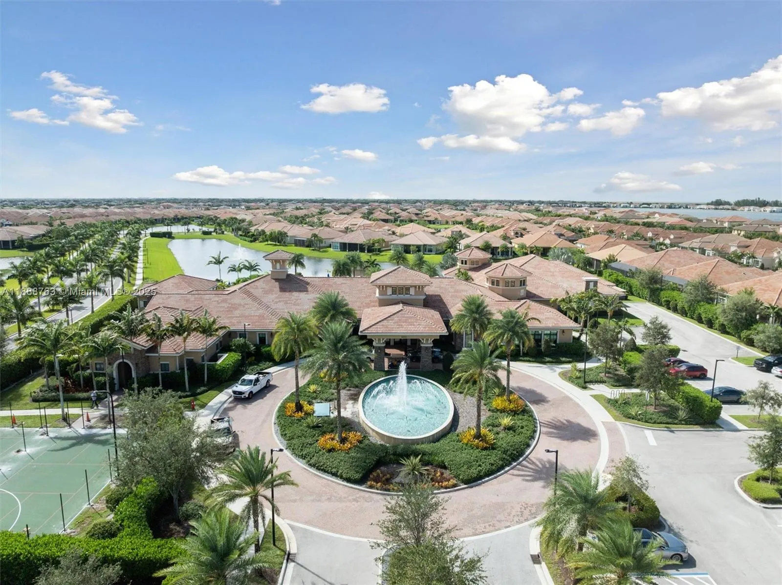 12065 N Kalmar Cir