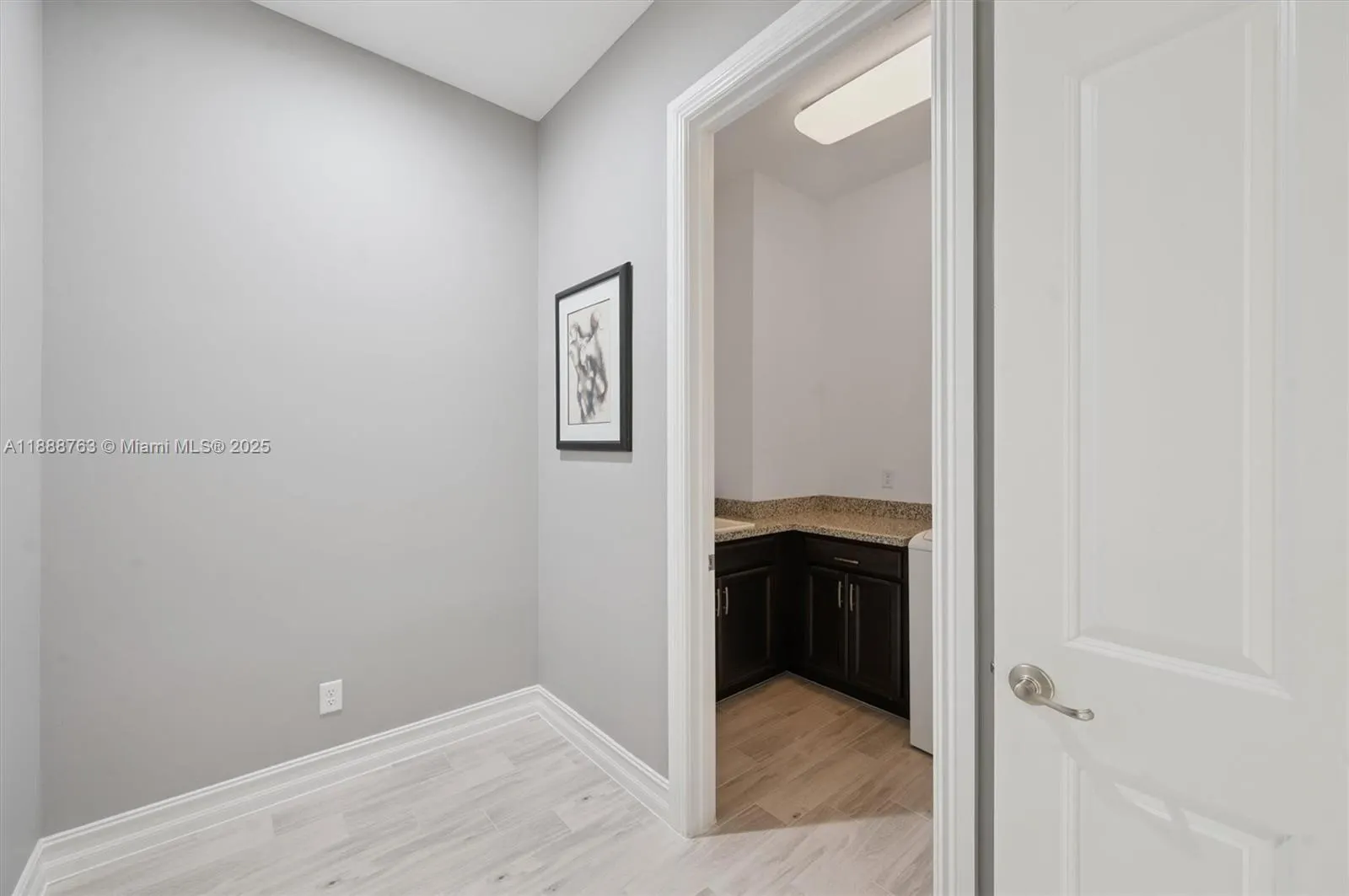 12065 N Kalmar Cir