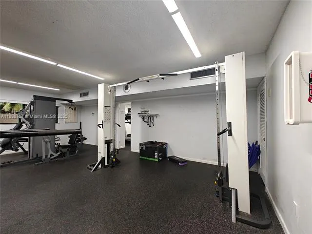 601 Ives Dairy Rd, #101-8